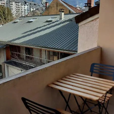 Studio Aix-Les-Bains エクスレバン